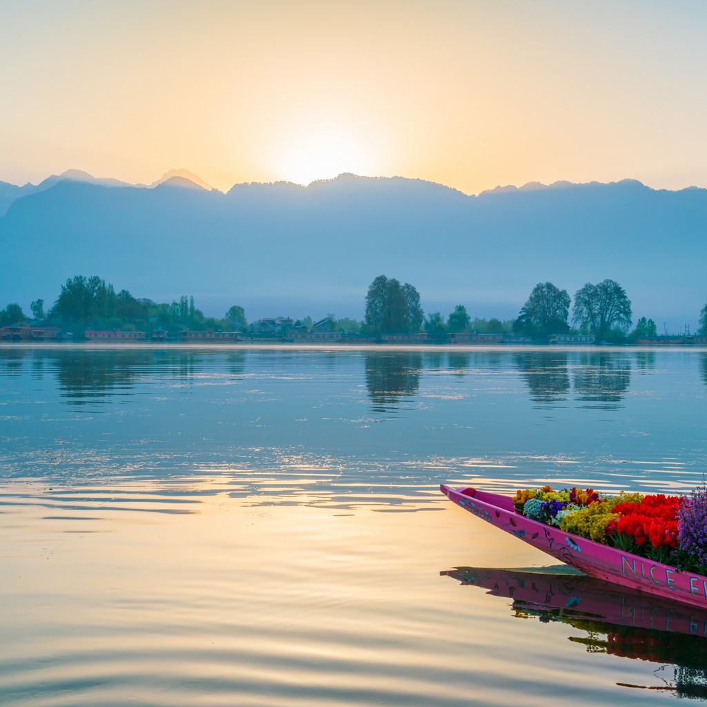 Sunrise on Dal lake, Kashmir India